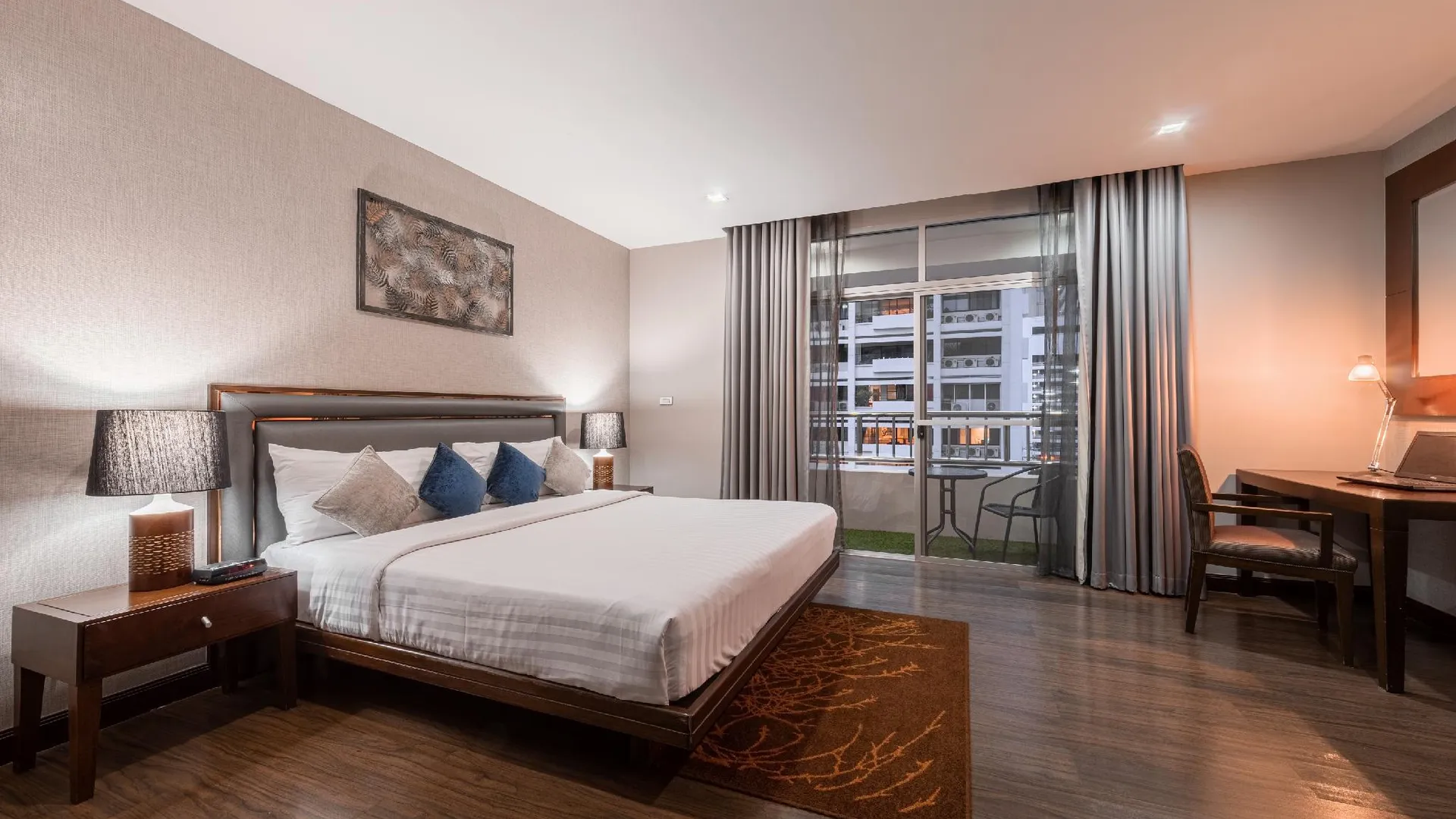 방콕 그랜드 아속 스위트 부티크 레지던스 4성급 호텔 스위트룸