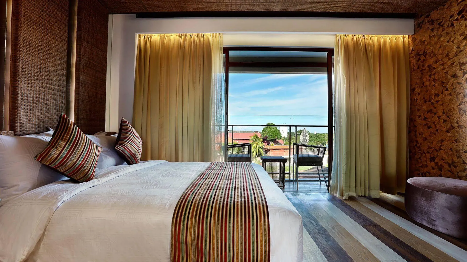 발리 메가 부티크 호텔 앤 스파 발리 4성급 호텔 스위트룸