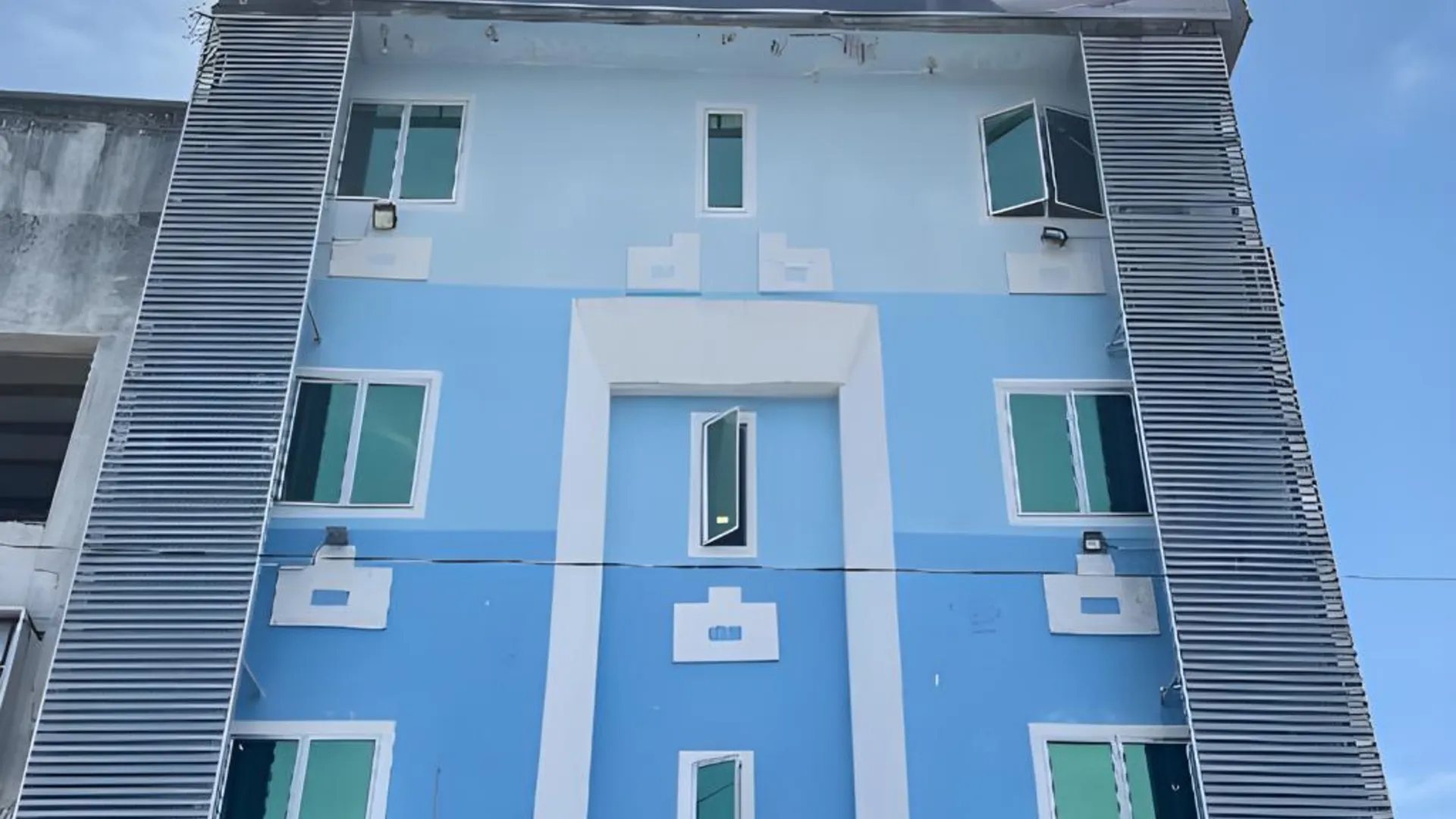 바투 파핫 룸 V 앳 잘란 메갓 매니지드 바이 SECOM 3성급 호텔 외관