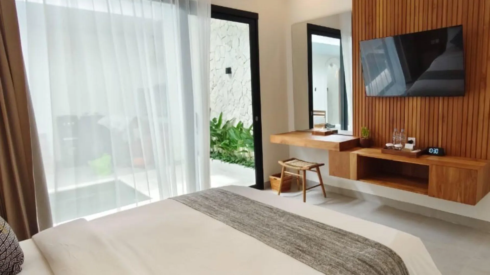 발리 디 에이트 발리 - 스미냑 4성급 게스트하우스 스위트룸