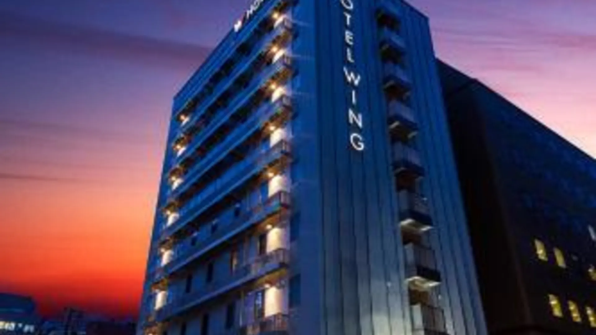 후쿠오카 호텔 윙 인터내셔널 셀렉트 하카타 에키마에 3성급 호텔 로비