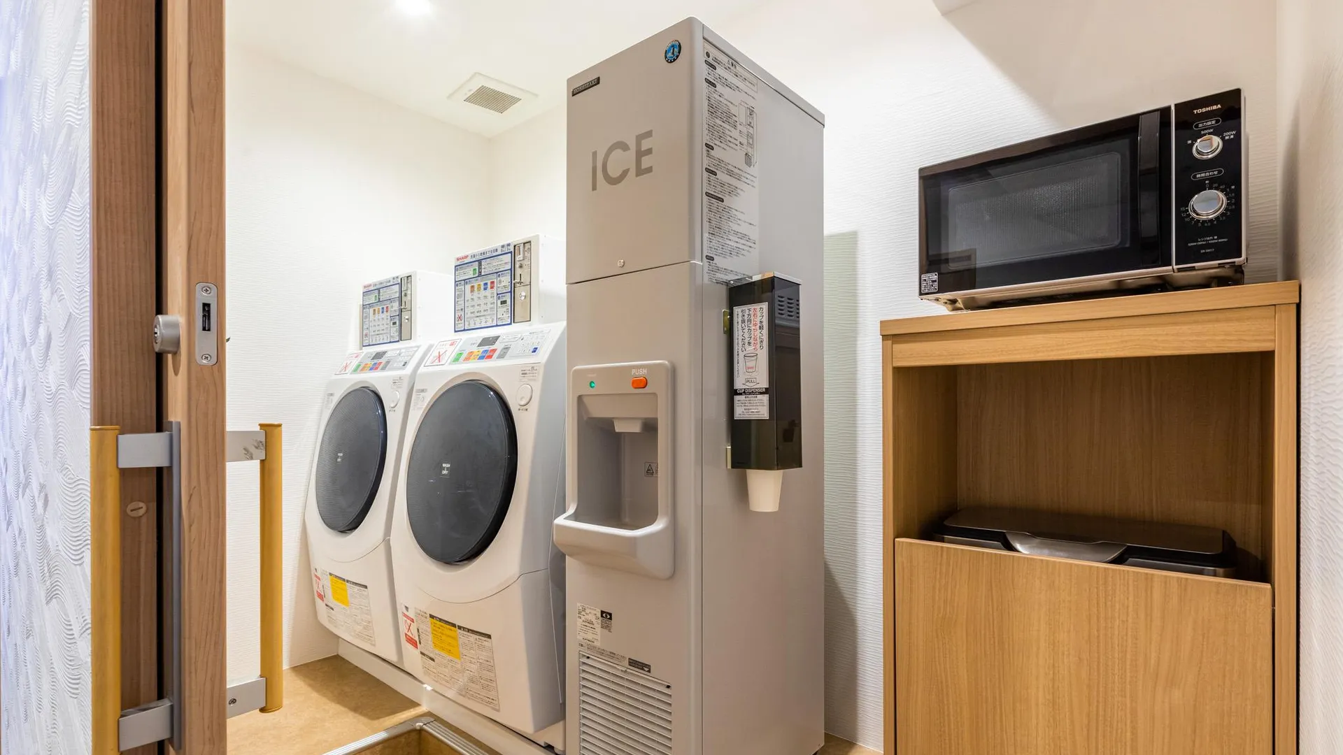 교토 린 니오몬 3성급 호텔 수영장