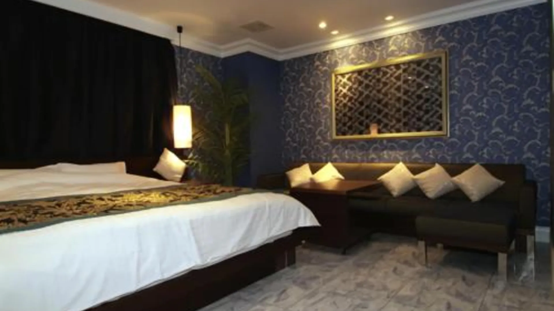 교토 Hotel Cuna Kyoto Love Hotel 2성급 호텔 전망