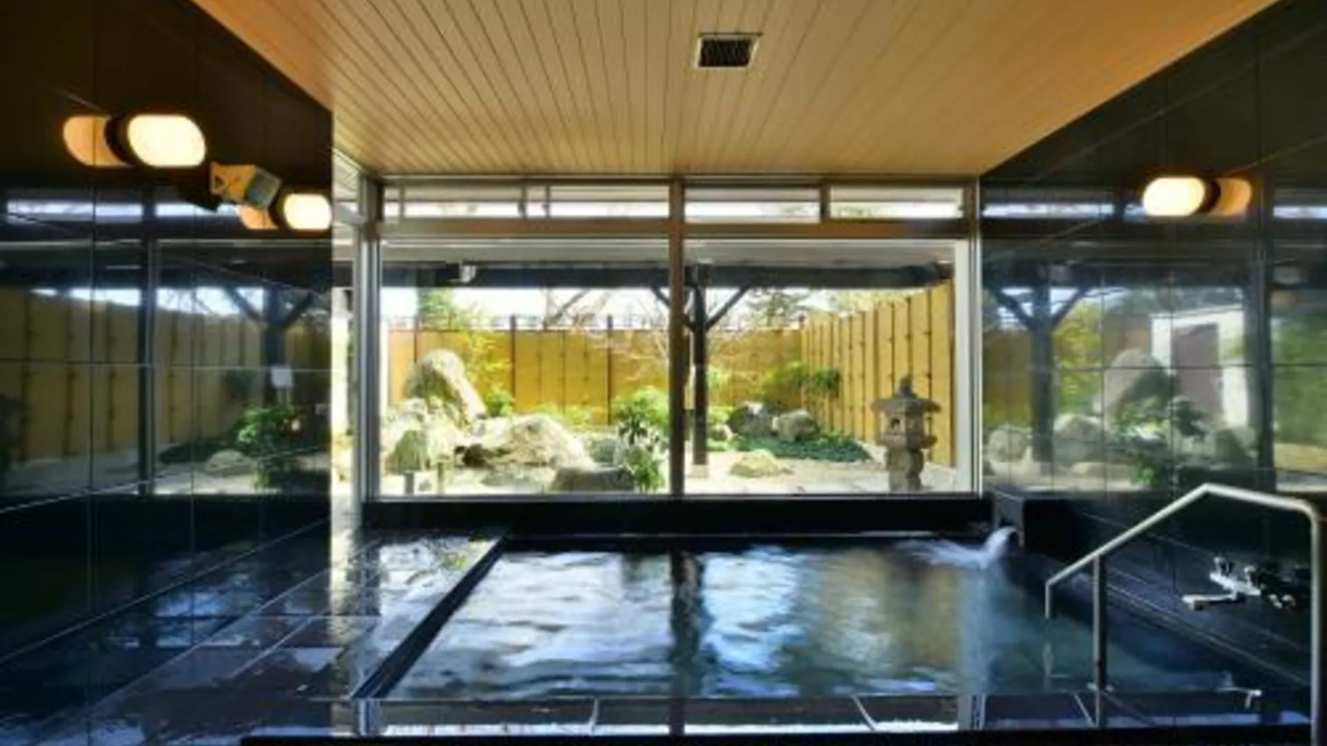 교토 KKR 교토 쿠니소  3성급 호텔 로비