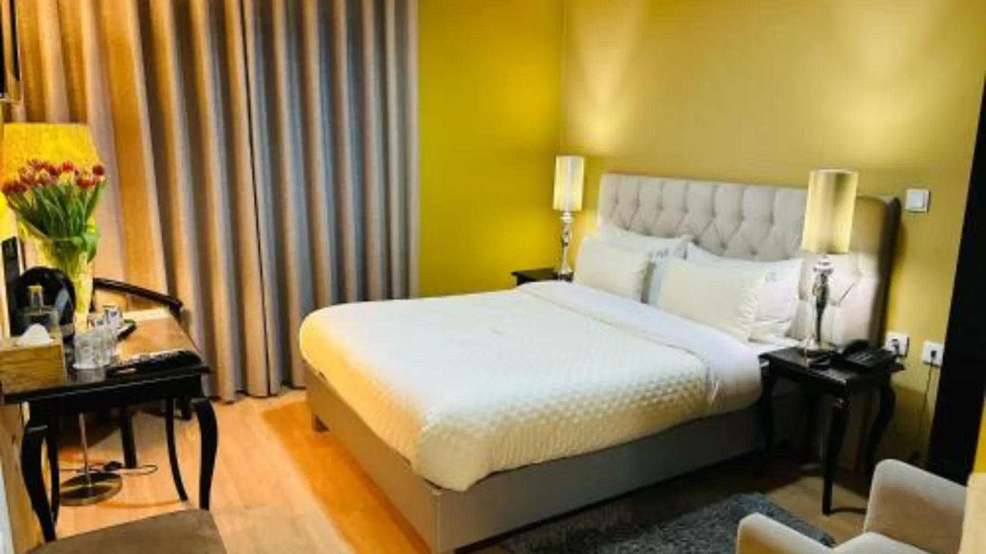 바라간카 Hotel Tulipa 2성급 호텔 스위트룸