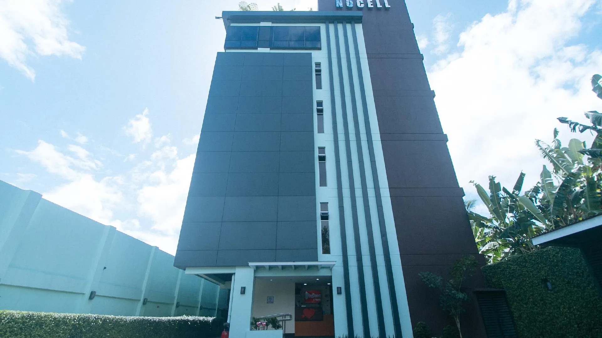 세부 레드도어즈 앳 누셀 1성급 호텔 외관