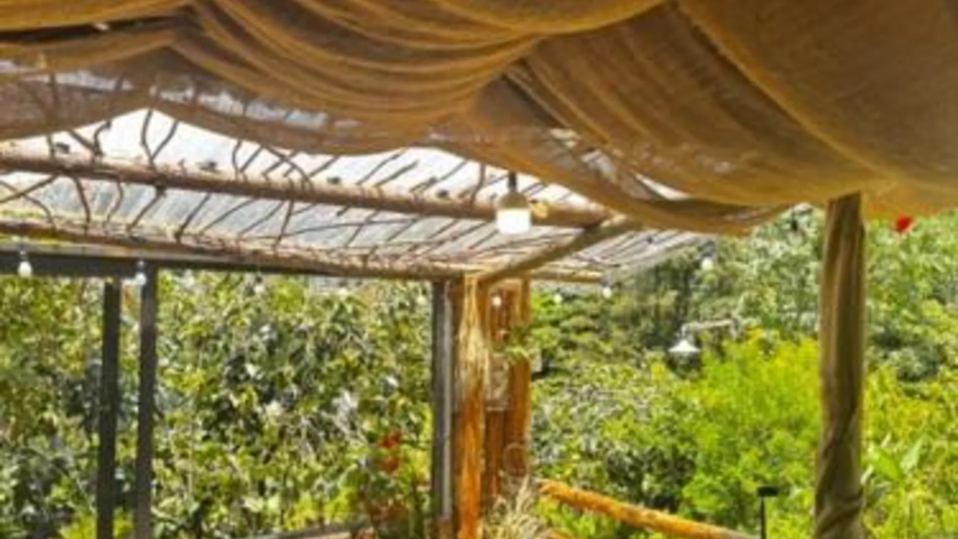 사파 준수 하우스 4성급 게스트하우스 로비