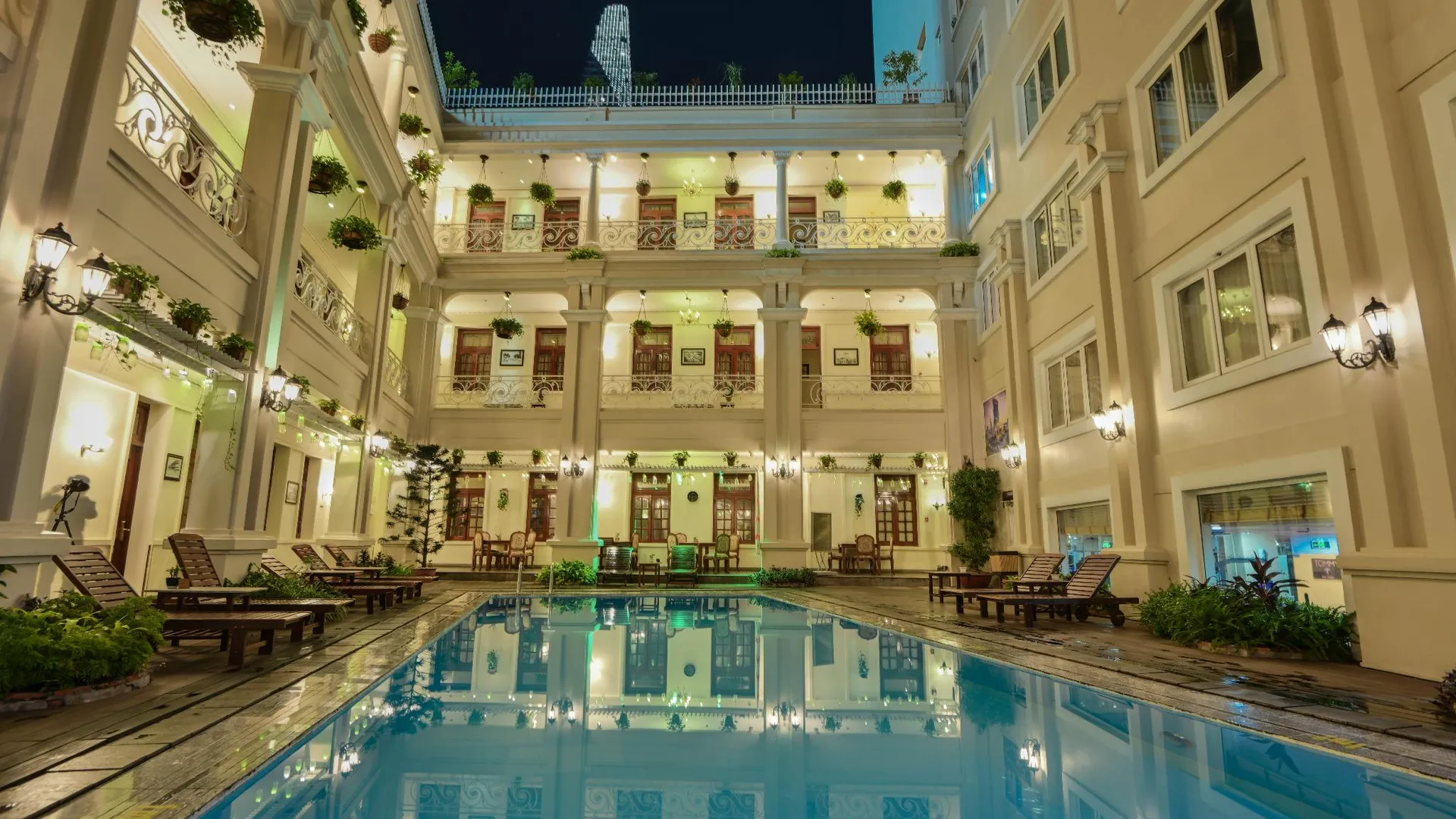 호치민 호텔 그랜드 사이공 5성급 호텔 외관