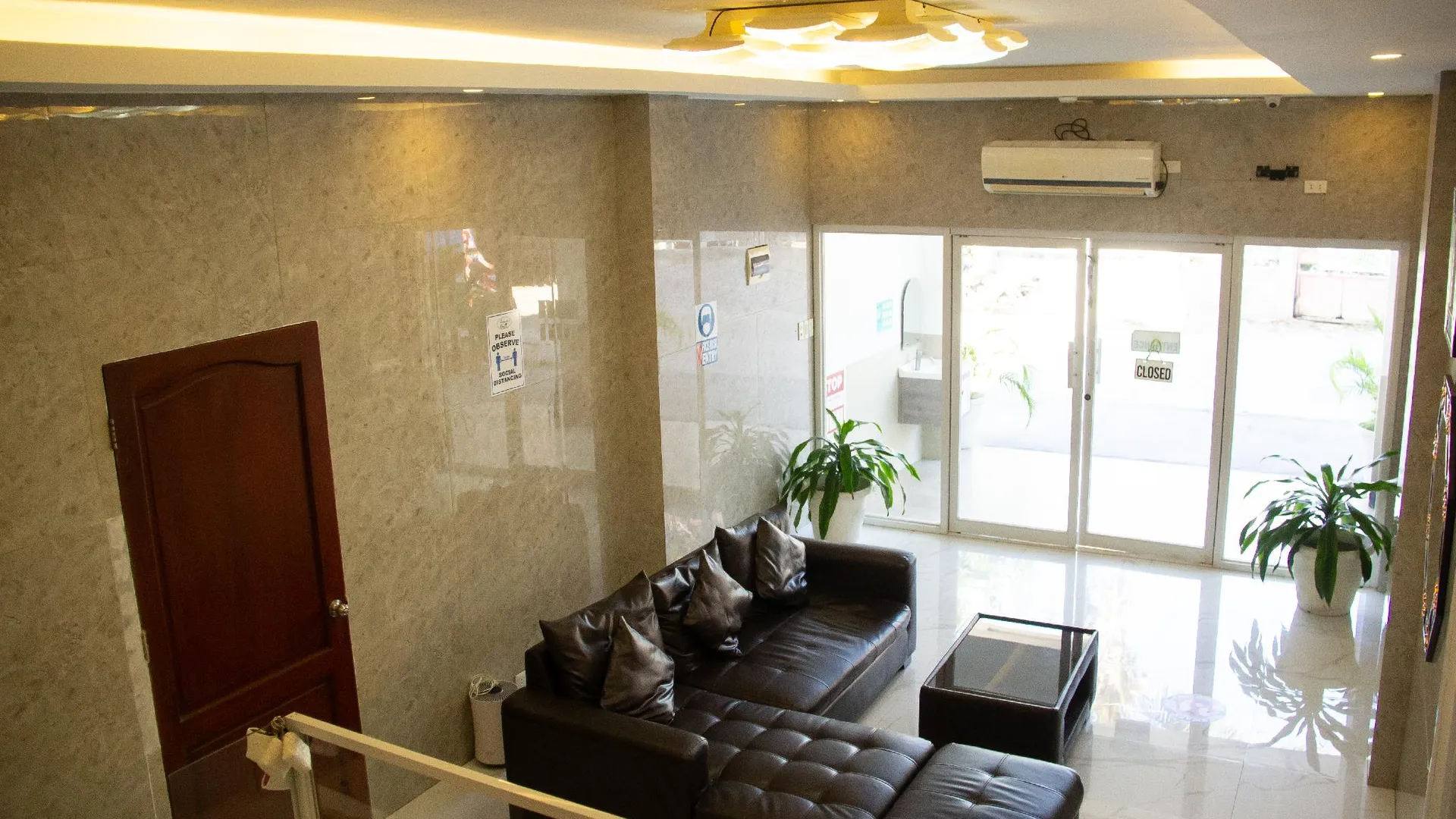 세부 아놀드 호텔 3성급 호텔 로비