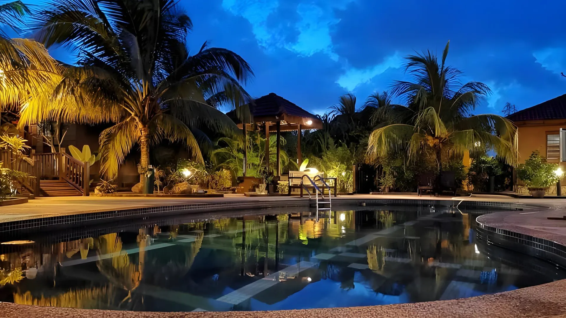 둥군 유렉 비치 리조트 3성급 호텔 객실