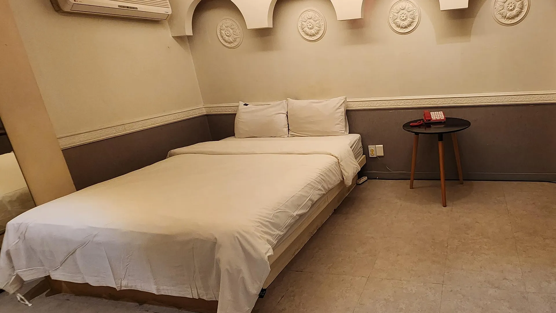 서울 잠실(방이) 호텔 짬 1성급 호텔 객실