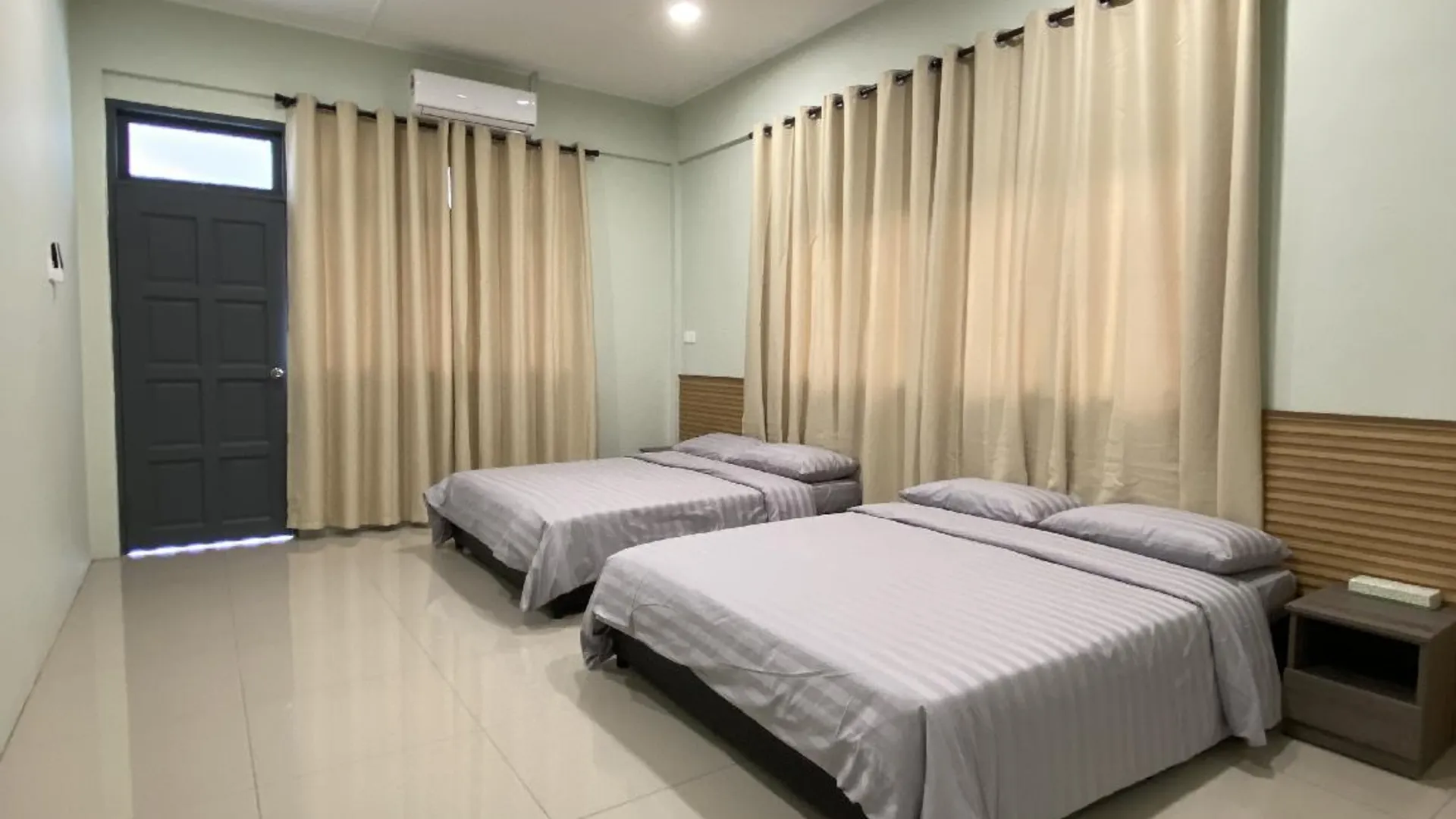 스리 아만 스리 아만의 프라이빗 하우스 (5622m², 침실 4개, 프라이빗 욕실 3개) 5성급 호텔 스위트룸