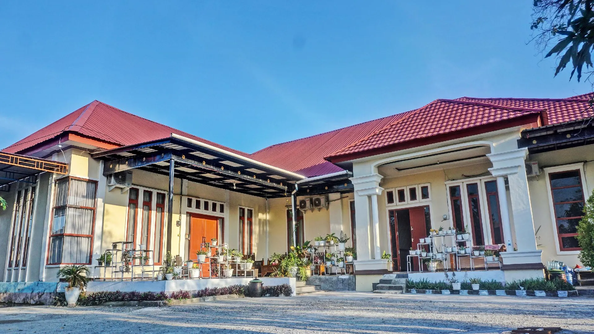 마카사르 Collection O 91488 Hotel Lingkarsut Jeneponto Near Patung kuda, Jeneponto 2성급 호텔 로비