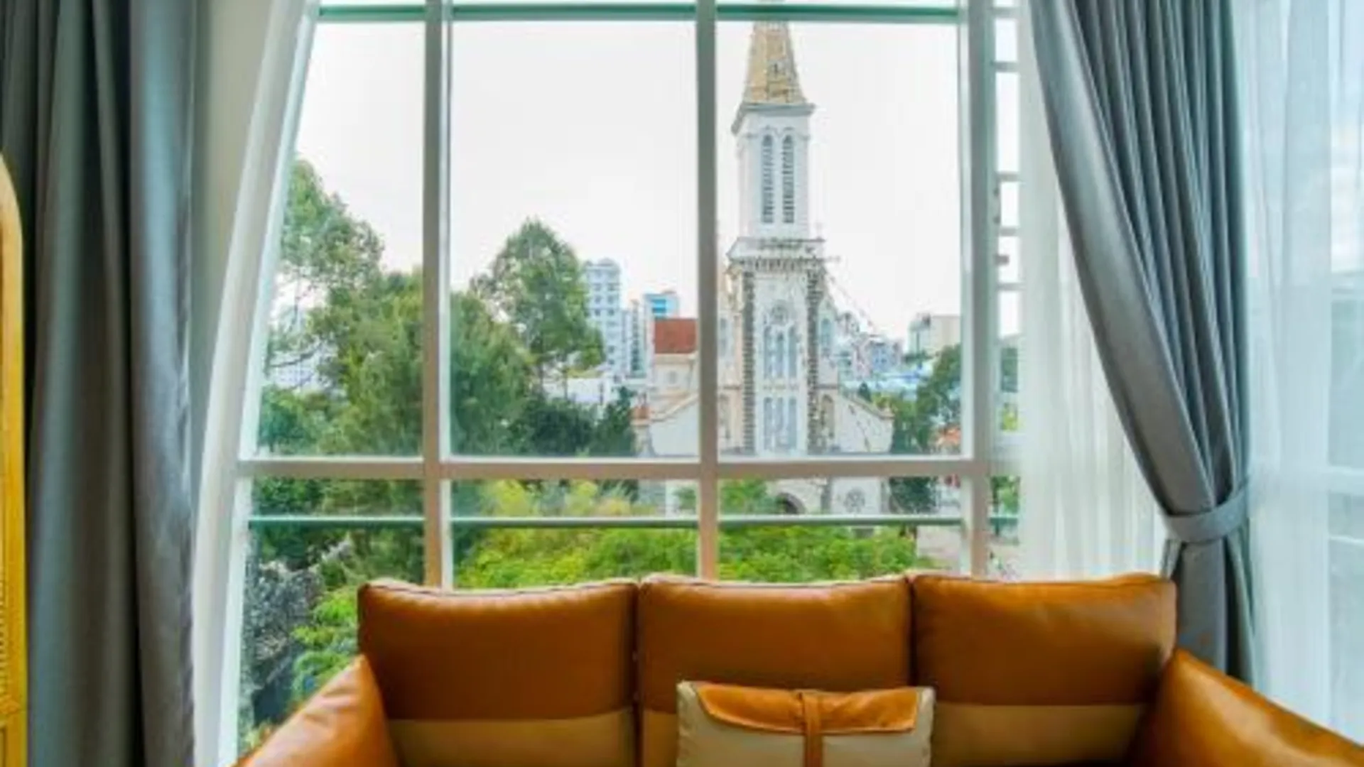 호치민 사지 처치뷰 홈 - 프리 네일스/헤어워시 4성급 게스트하우스 로비