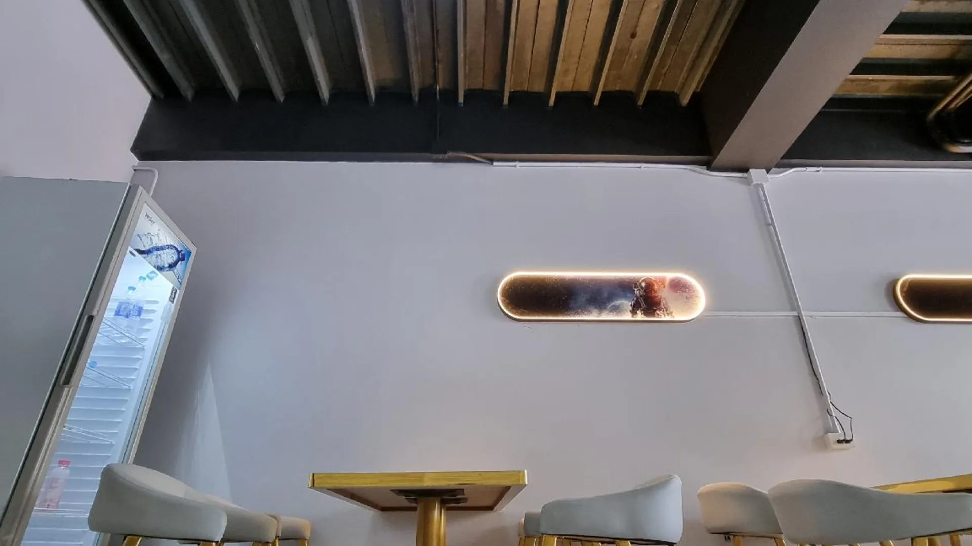 방콕 MET 어 스페이스 포드 @ 프롬퐁 1성급 호텔 레스토랑