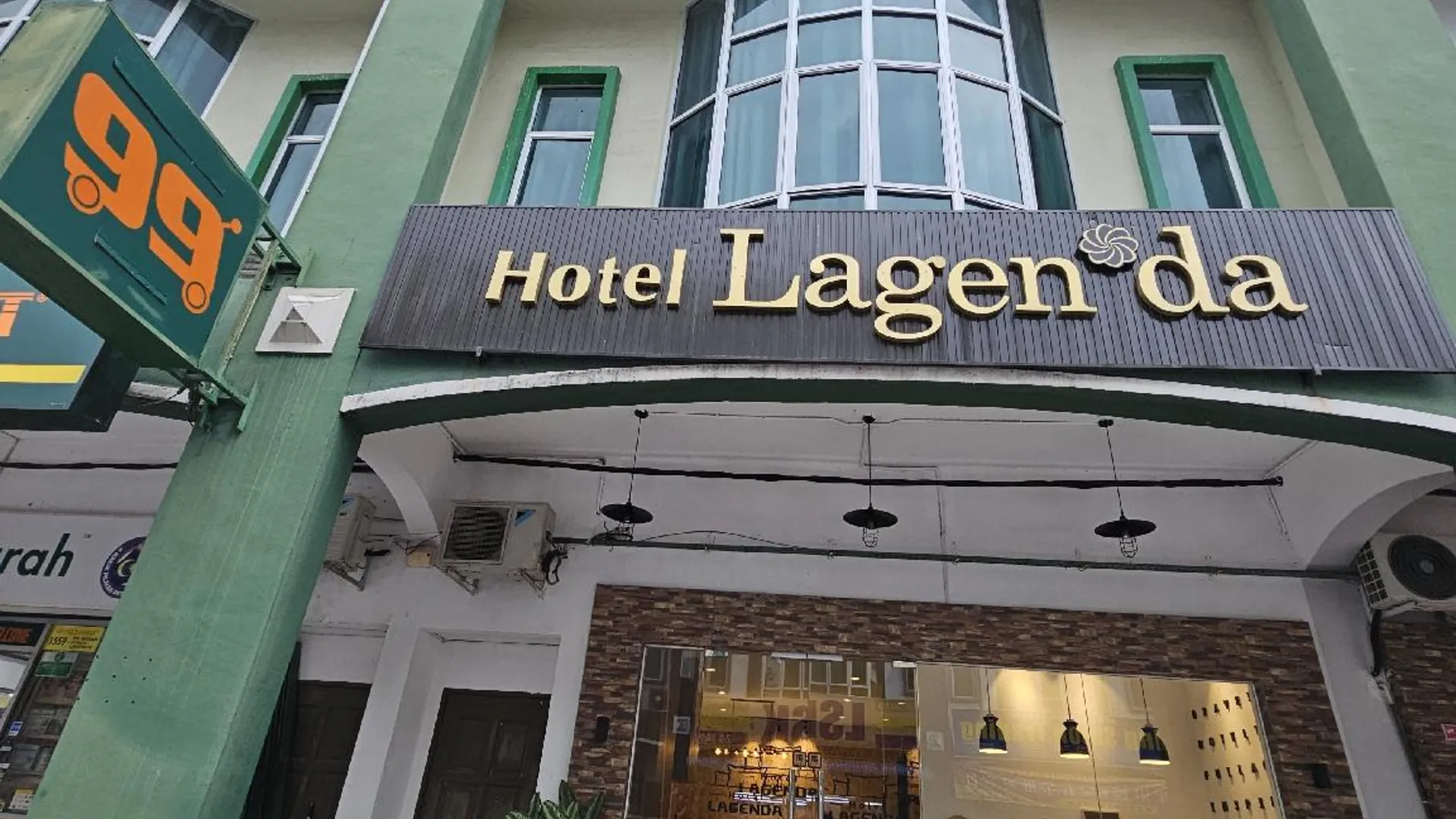 후탄 멜린탕 호텔 라젠다 1성급 호텔 객실