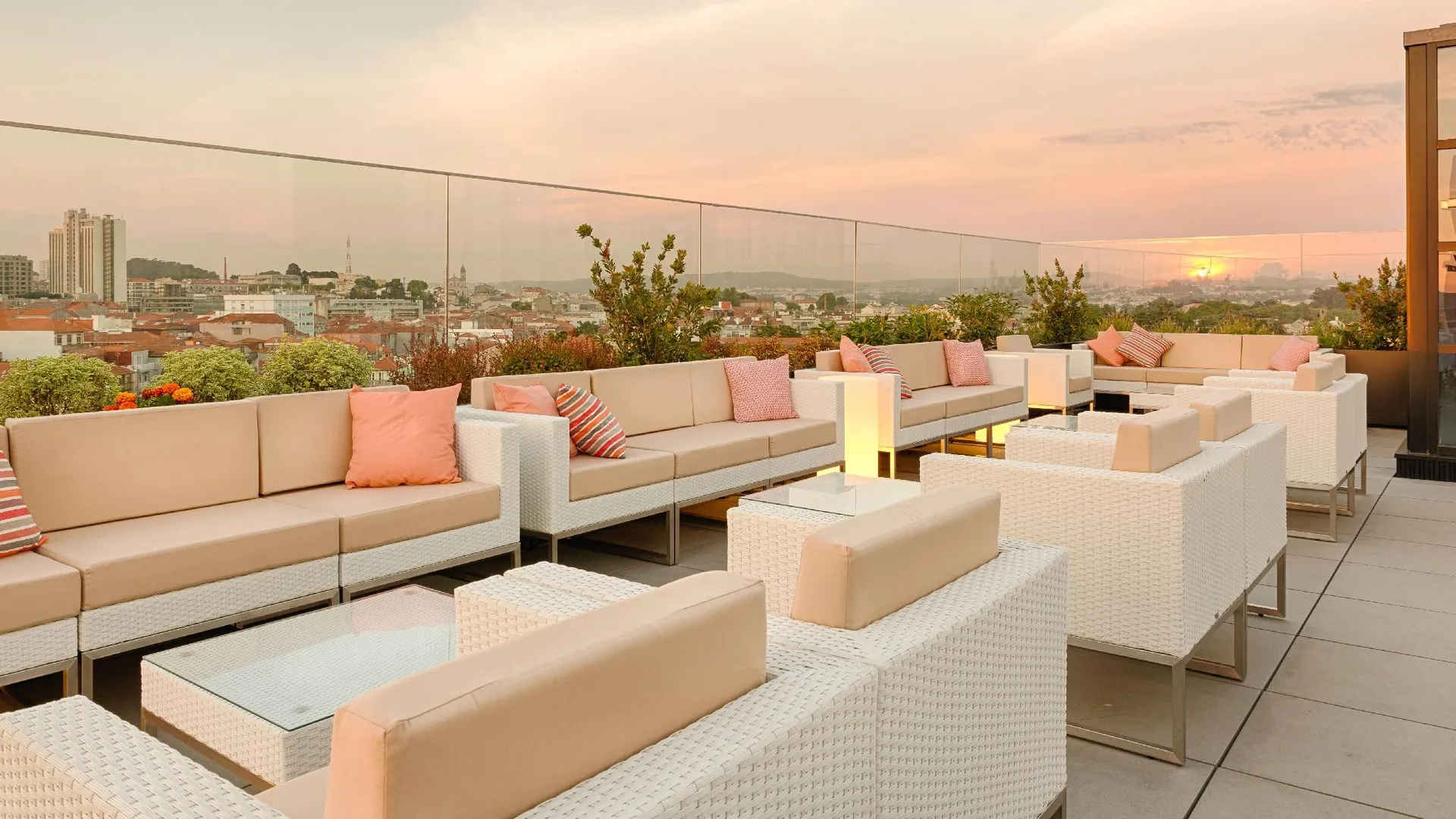 포르투 호텔 프리미엄 포르투 다운타운 4성급 호텔 로비