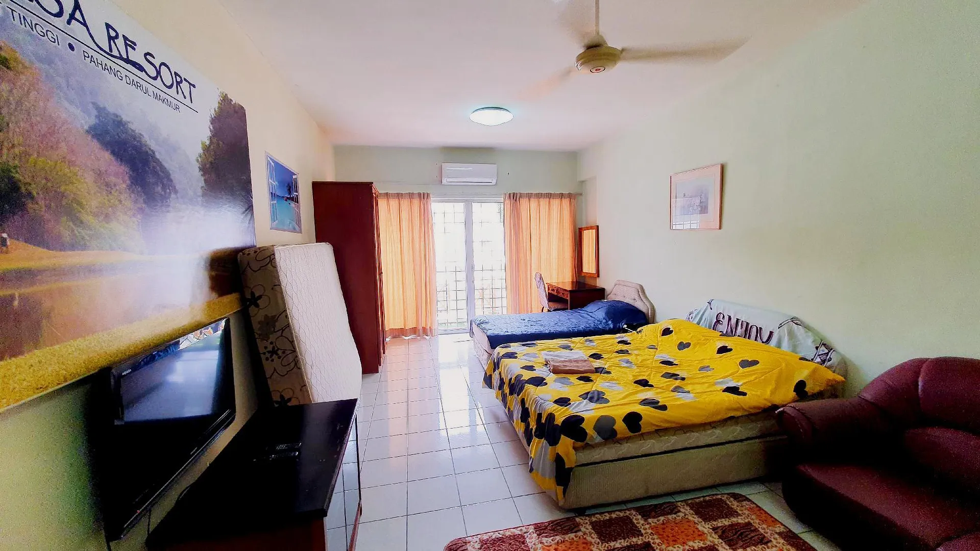 캄풍 부킷 팅기 Stay with Comfort at Selesa Hillhomes - T11GGA 2성급 게스트하우스 스위트룸