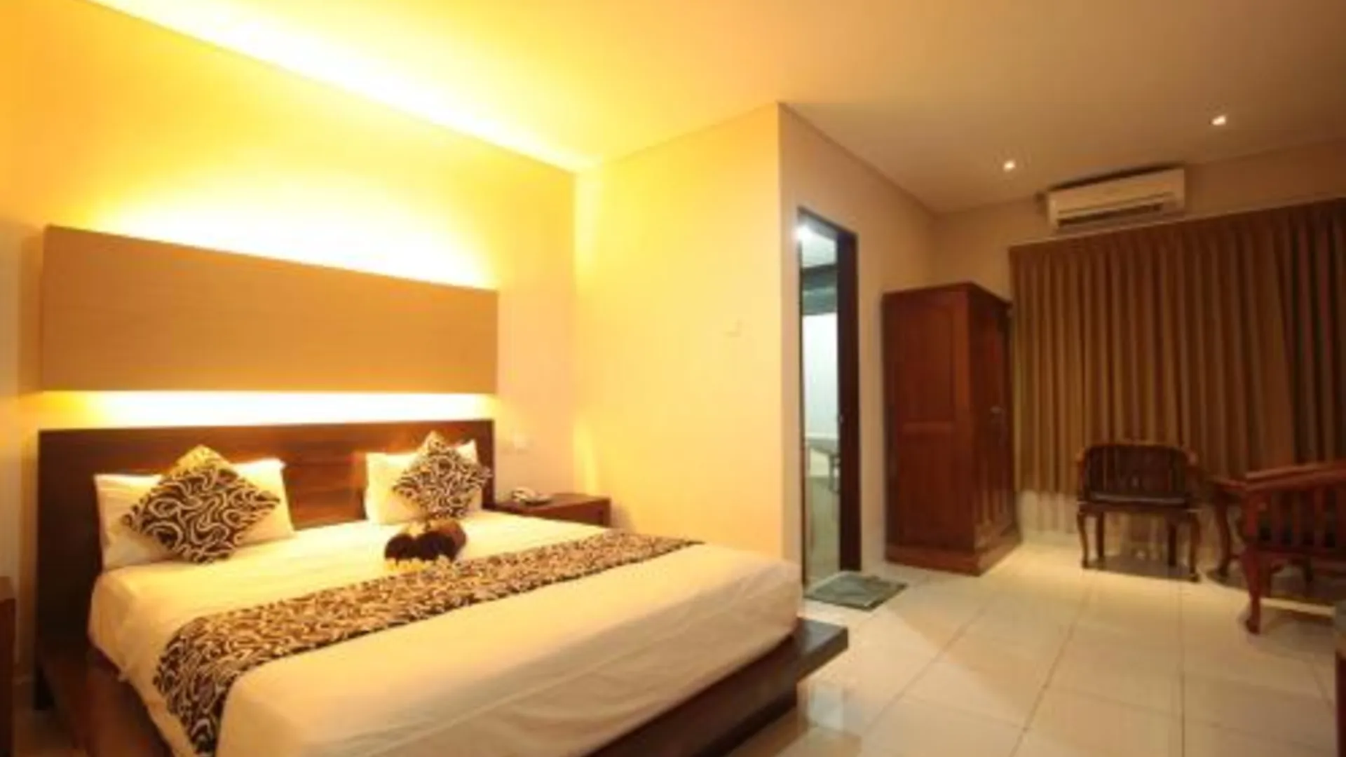 발리 바쿵 사리 리조트 앤 스파 3성급 호텔 스위트룸