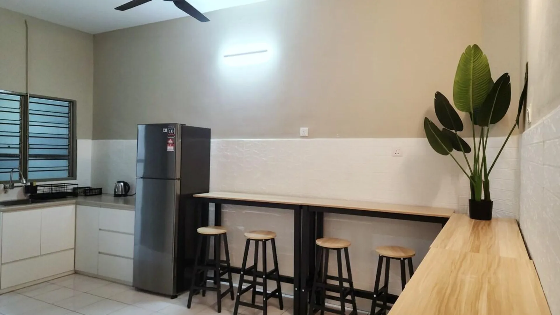 멩글렘부 멩글렘부의 프라이빗 하우스 (180m², 침실 4개, 프라이빗 욕실 3개) 3성급 게스트하우스 외관