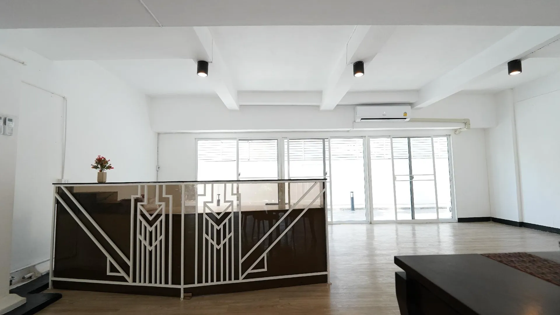 방콕 룸퀘스트 IT 스퀘어 돈무앙 에어포트 3성급 호텔 수영장