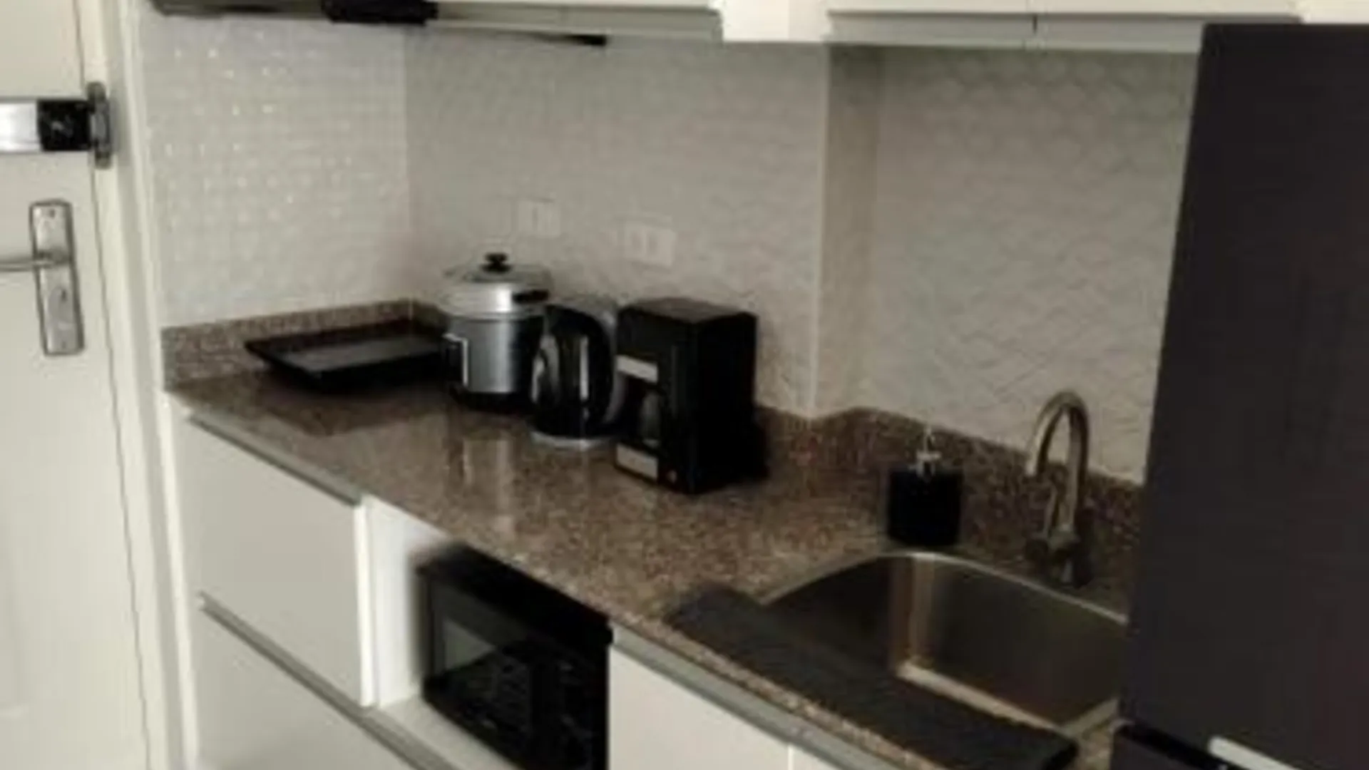 세부 막탄 섬의 스튜디오 아파트먼트 (27m², 프라이빗 욕실 1개) 4성급 싱글룸 수영장