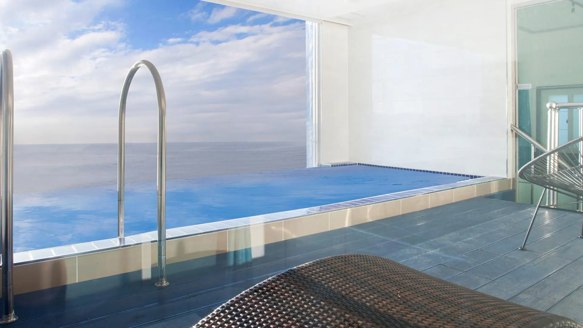 인천 대부도(선재도) 블루라떼풀빌라펜션 2성급 게스트하우스 전망