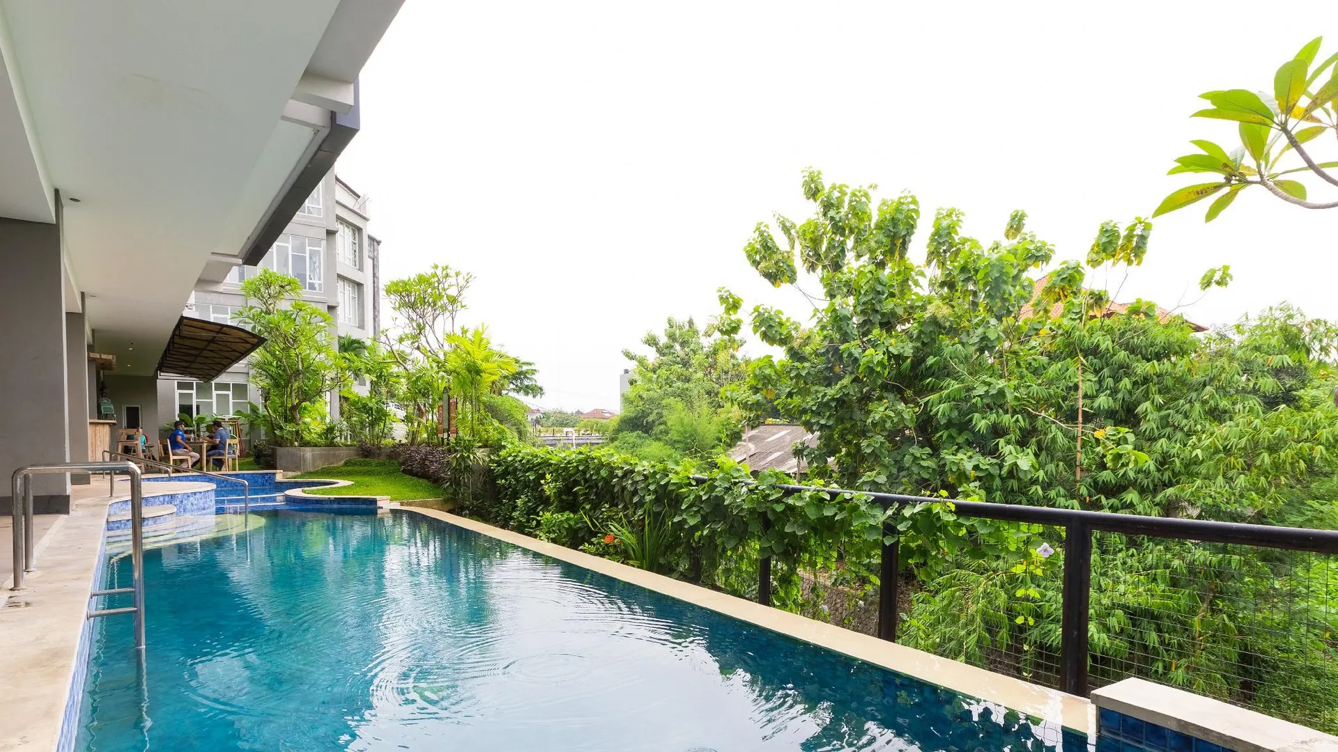 발리 호텔 네오 덴파사르 바이 애스턴 3성급 호텔 스위트룸