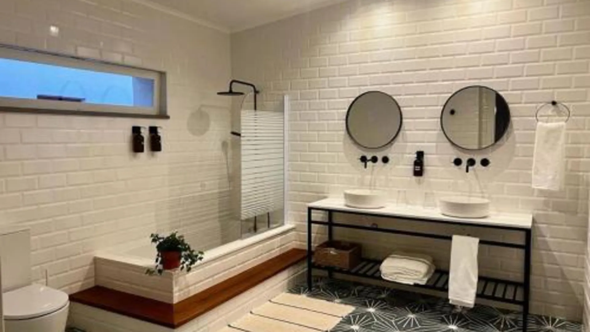 몬사라츠 Viva! Farmhouse 4성급 게스트하우스 스위트룸