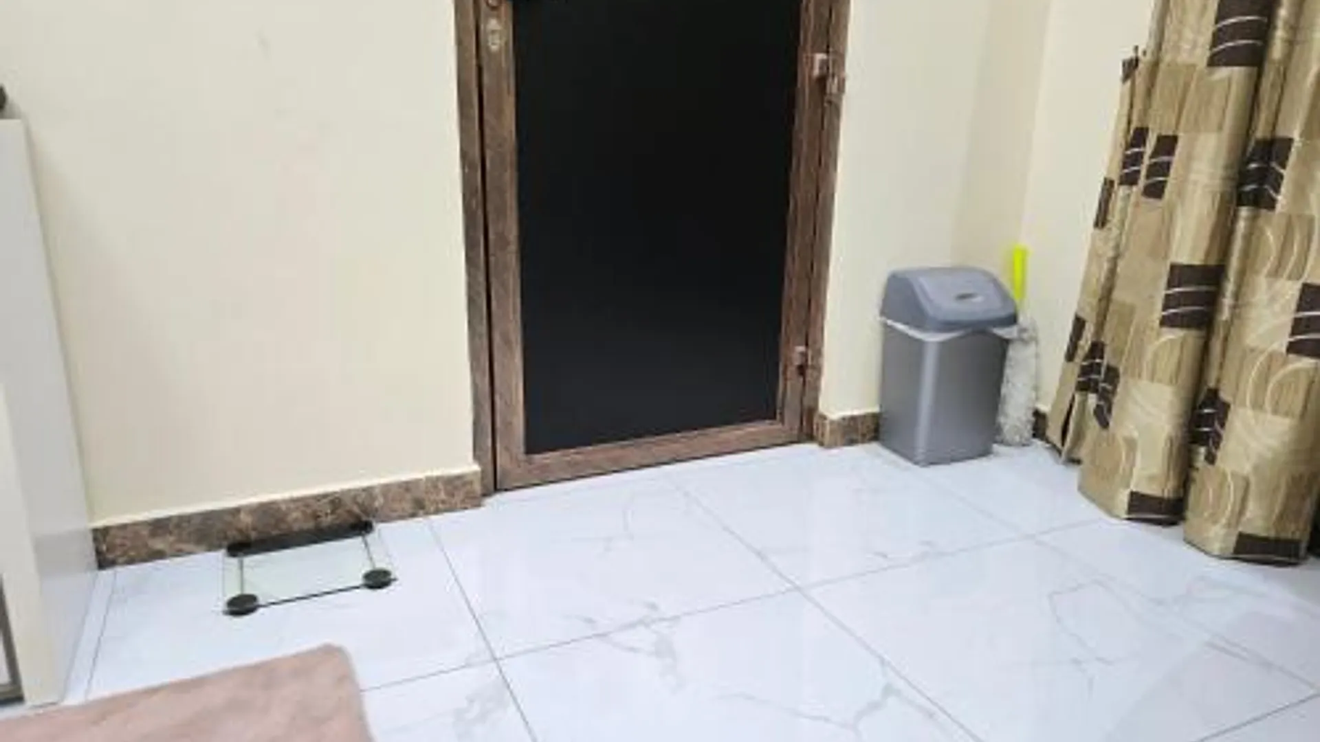 아지만 Elegant Room in Luxury Villa 3성급 게스트하우스 레스토랑