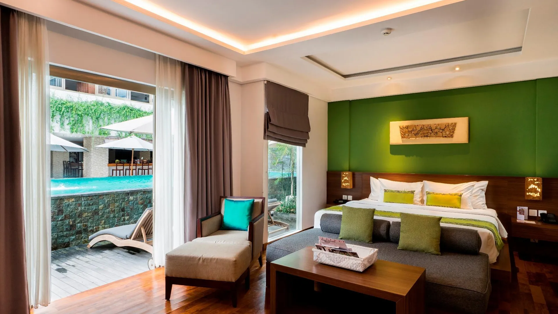 발리 디프리마호텔 페티텐겟 스미냑 4성급 호텔 스위트룸