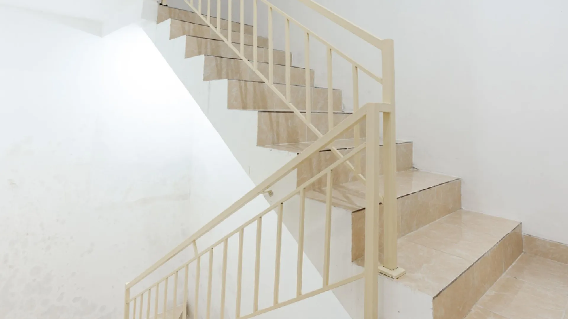 마카사르 레드도어즈 @ 그라하 체메를랑 마로스 2성급 호텔 전망