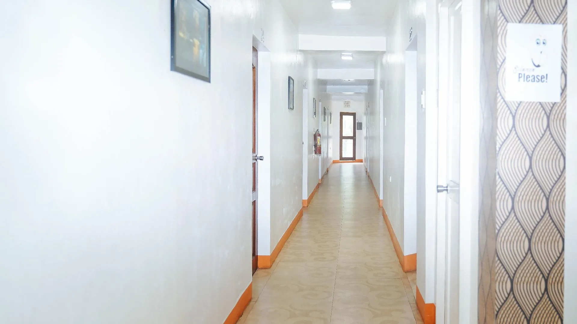 세부 C 스타 트래블러스 인 호텔 외관