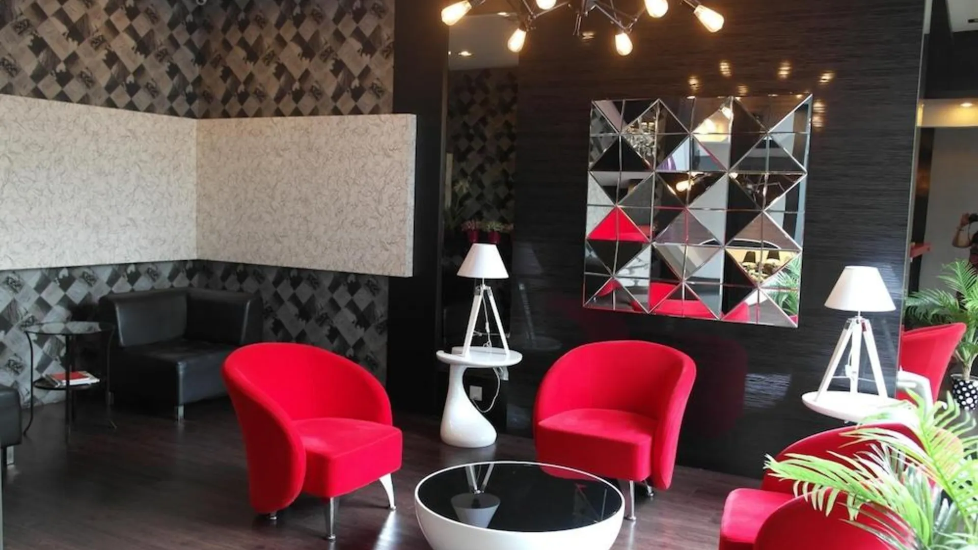 이포 De Hotel 3성급 호텔 로비