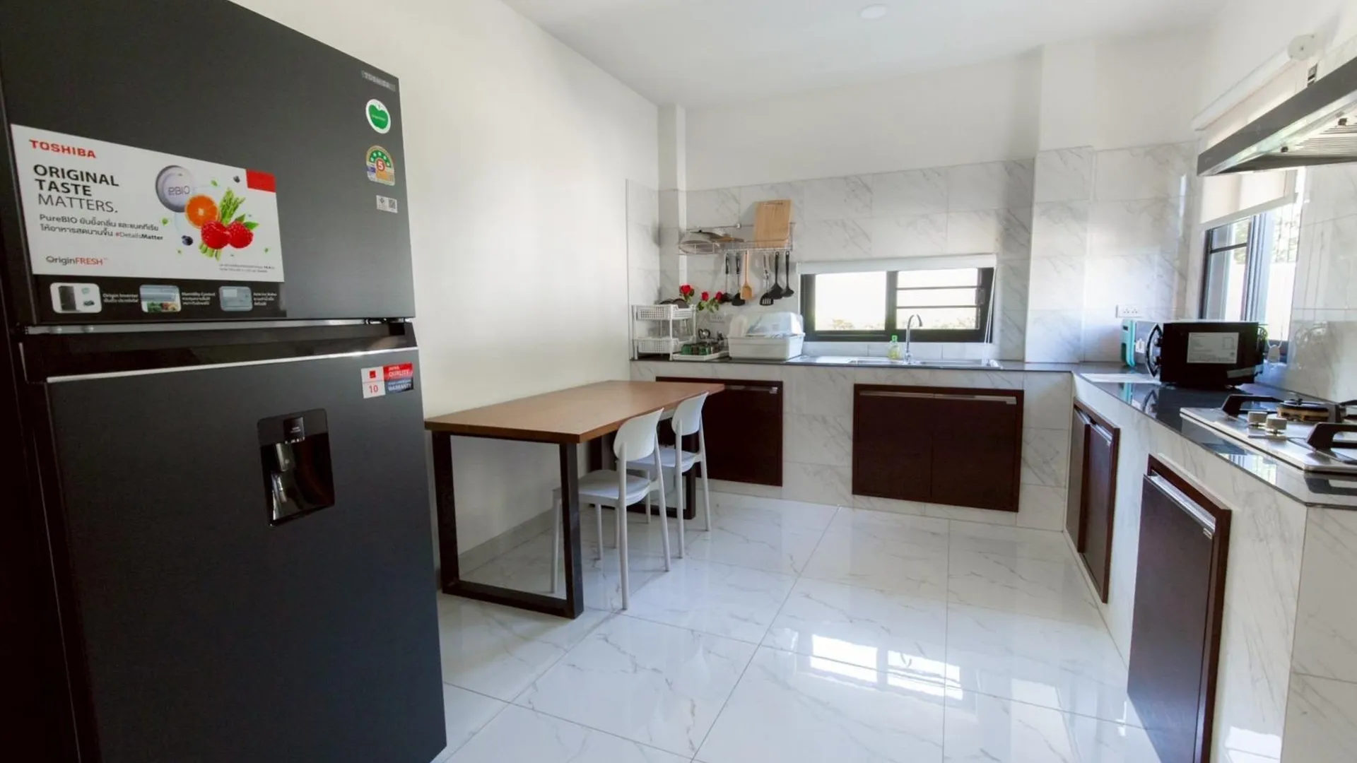 치앙라이 림꼭의 빌라 (m², 침실 3개, 프라이빗 욕실 3개) 4성급 싱글룸 로비