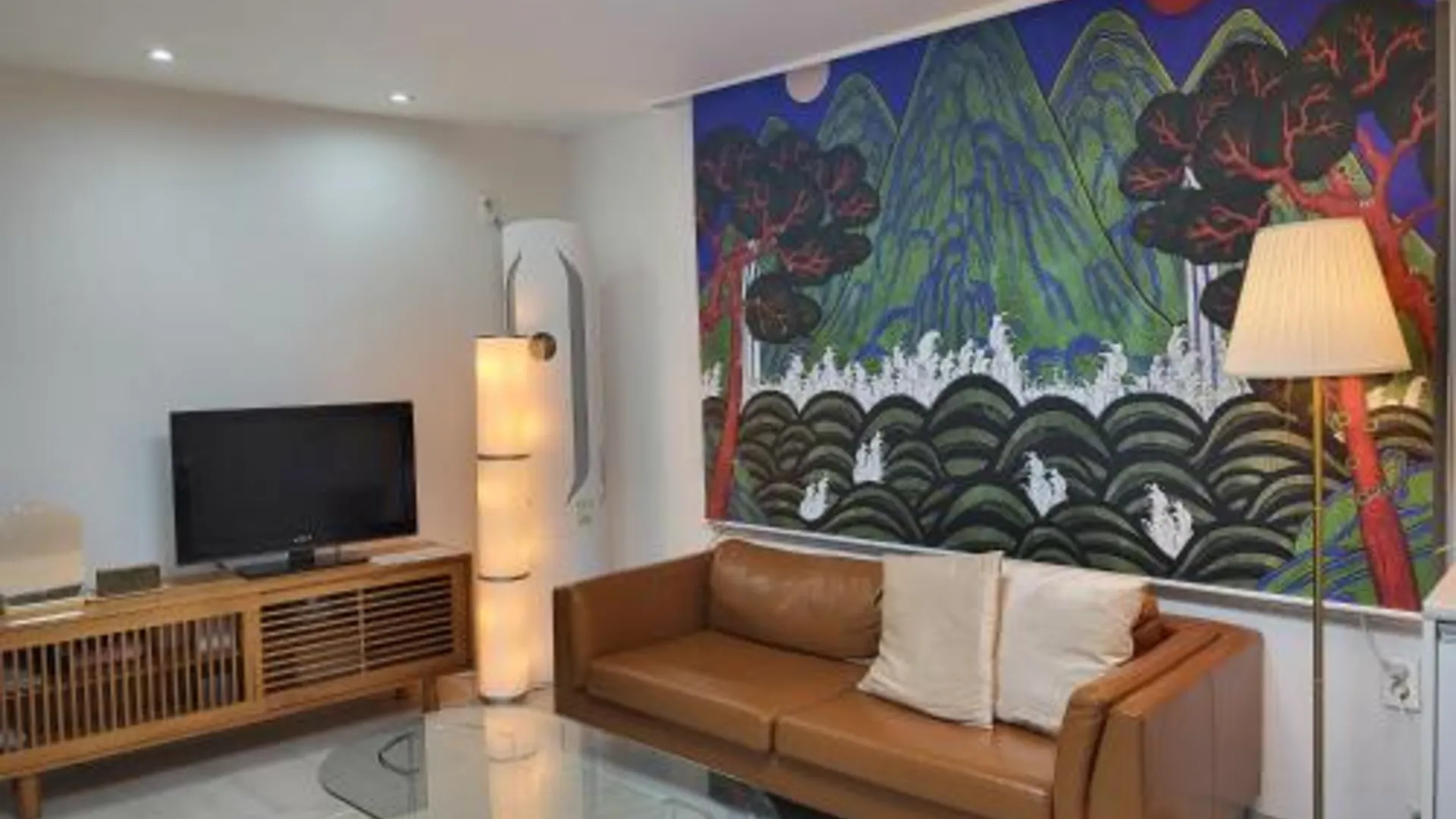 서울 New, Private, 3 rooms, Hongdae, 6 Persons 4성급 싱글룸 스위트룸