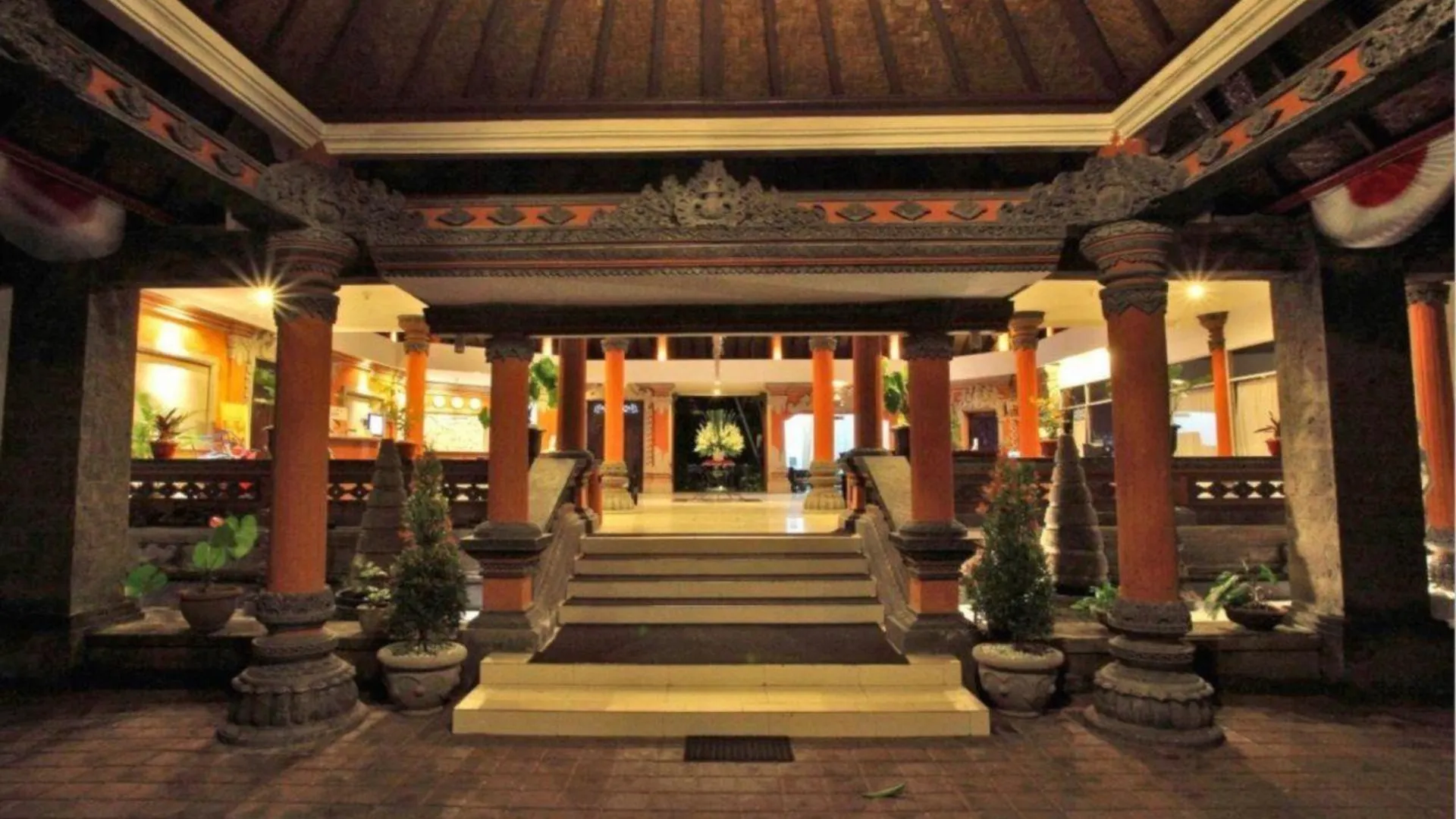 발리 푸리 사론 스미냑 호텔 앤 빌라 4성급 호텔 스위트룸