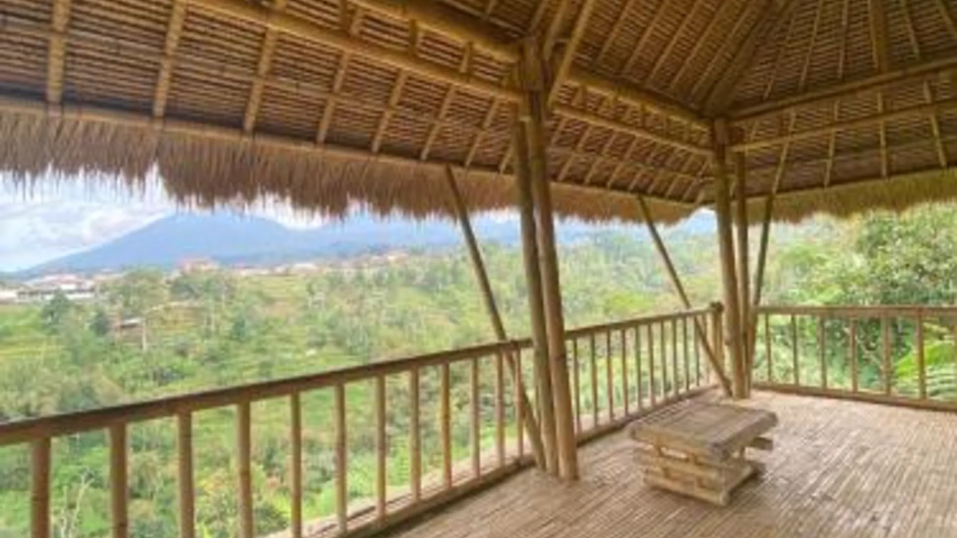 발리 Lembah Cinta Mayungan 3성급 게스트하우스 전망