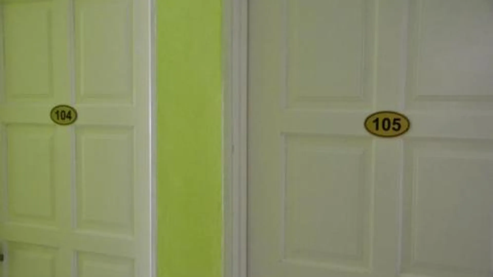 구아무상 디나 호텔 2성급 호텔 수영장