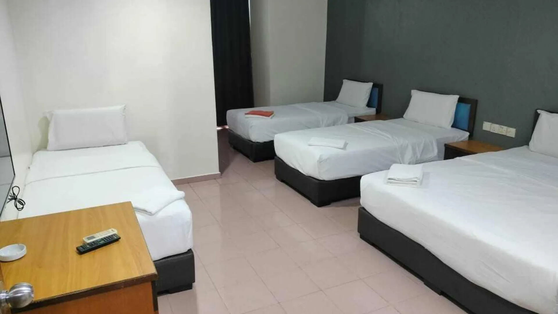 바투 파핫 Lee Hotel 호텔 스위트룸