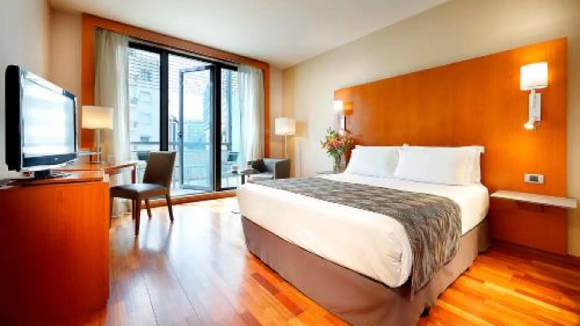 리스본 유로스타 리스본 파르케 4성급 호텔 스위트룸