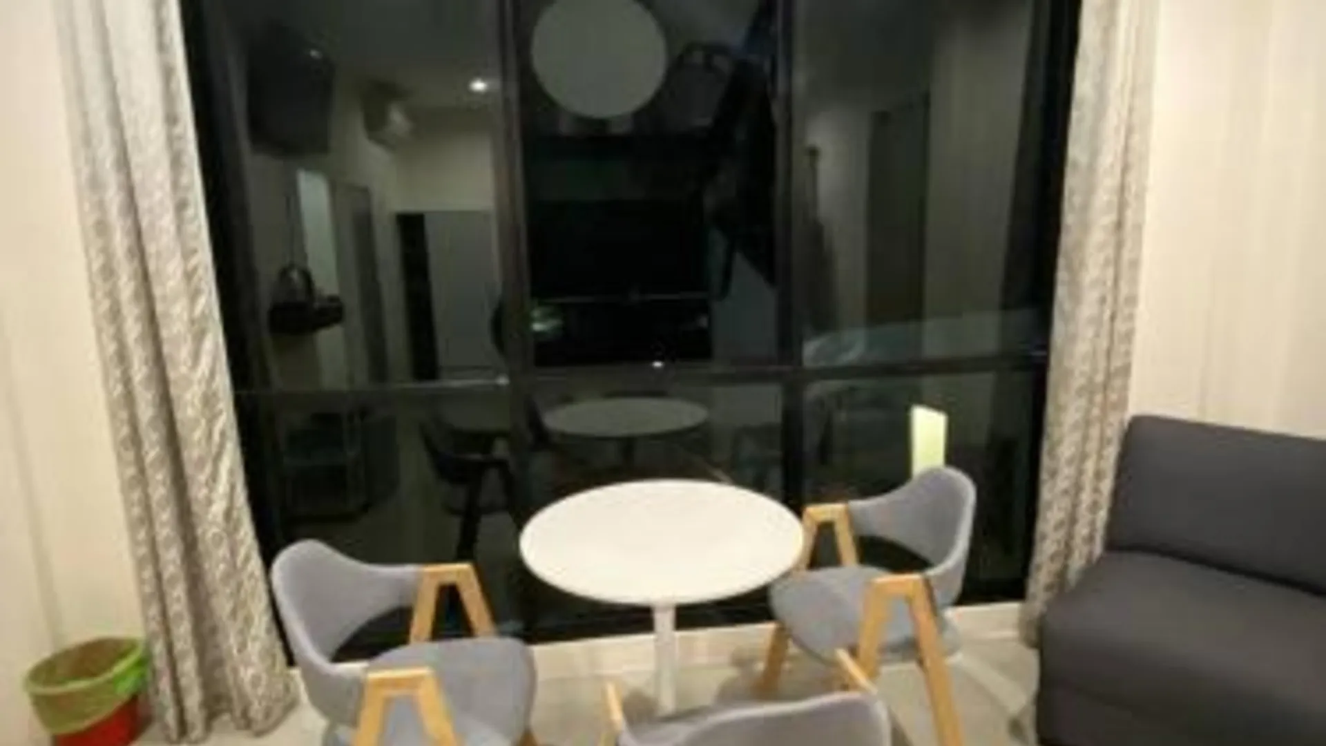 푸켓 ขุนโลหะ 3성급 호텔 로비