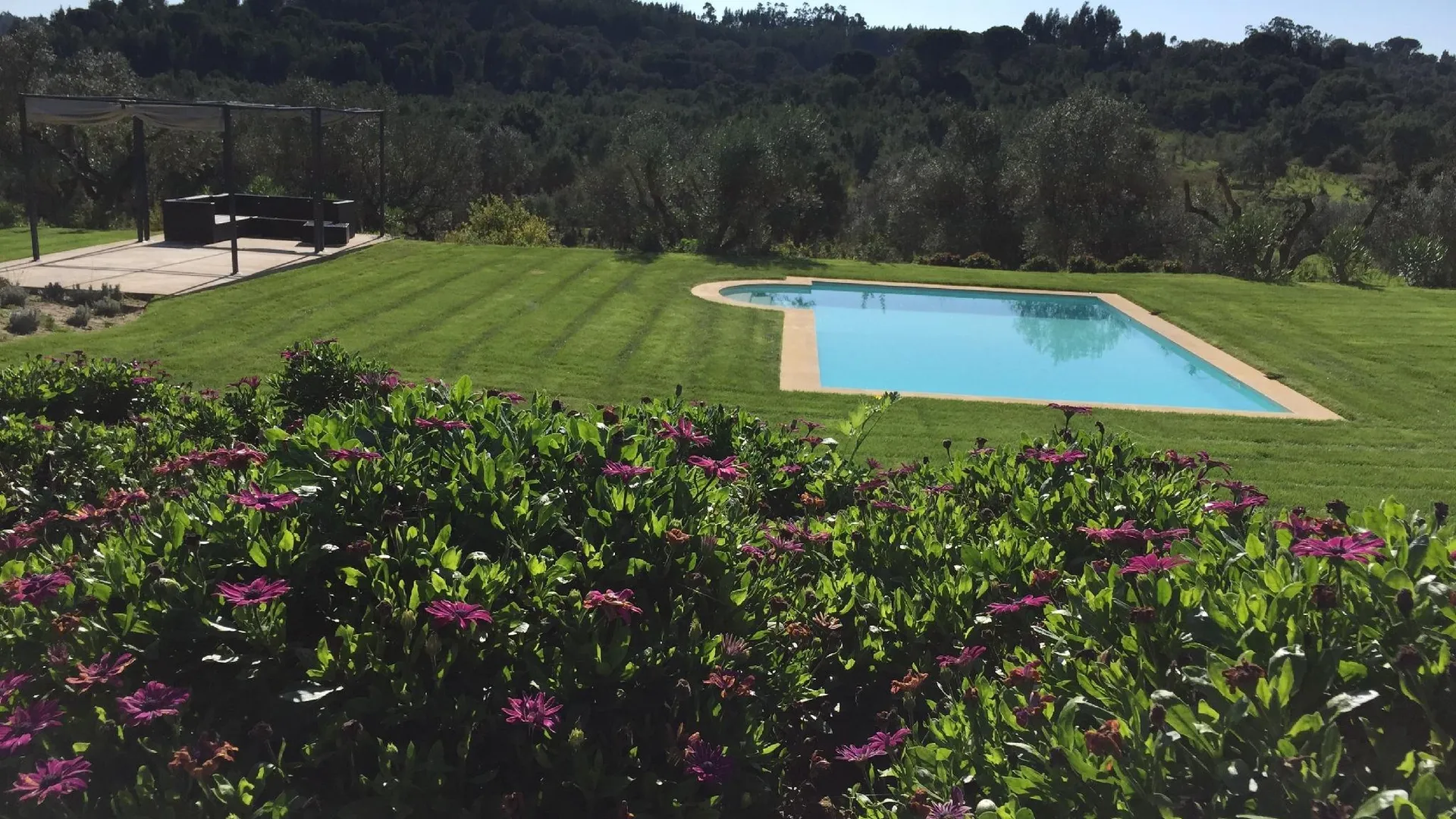 아잠부자 Casa do Alfaro 4성급 호텔 외관