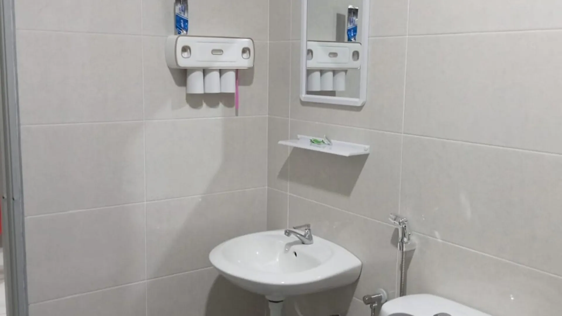 라하트 라핫의 프라이빗 하우스 (m², 침실 4개, 프라이빗 욕실 3개) 2성급 싱글룸 스위트룸