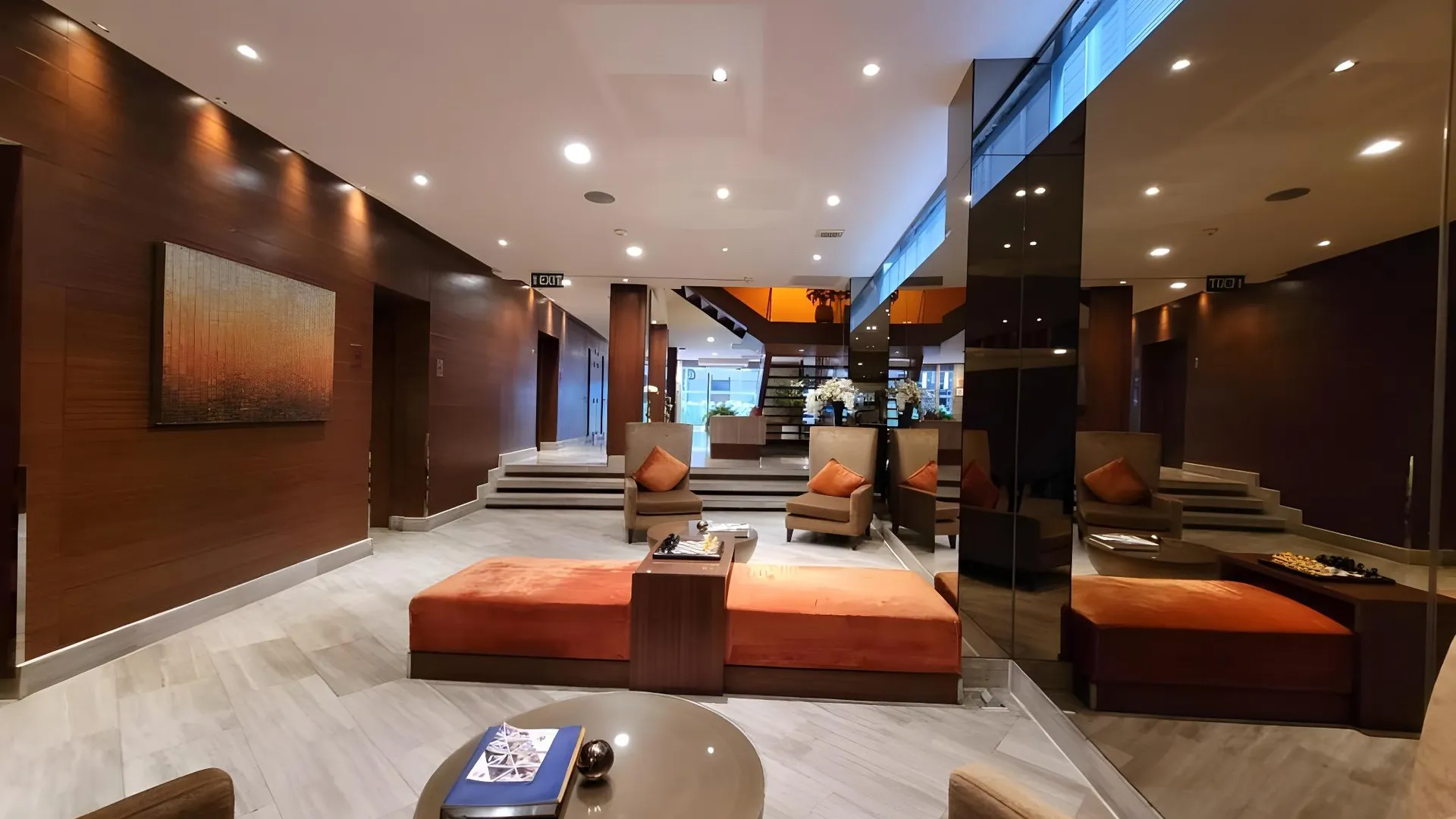 방콕 온 8 수쿰빗 나나 방콕 3성급 호텔 스위트룸