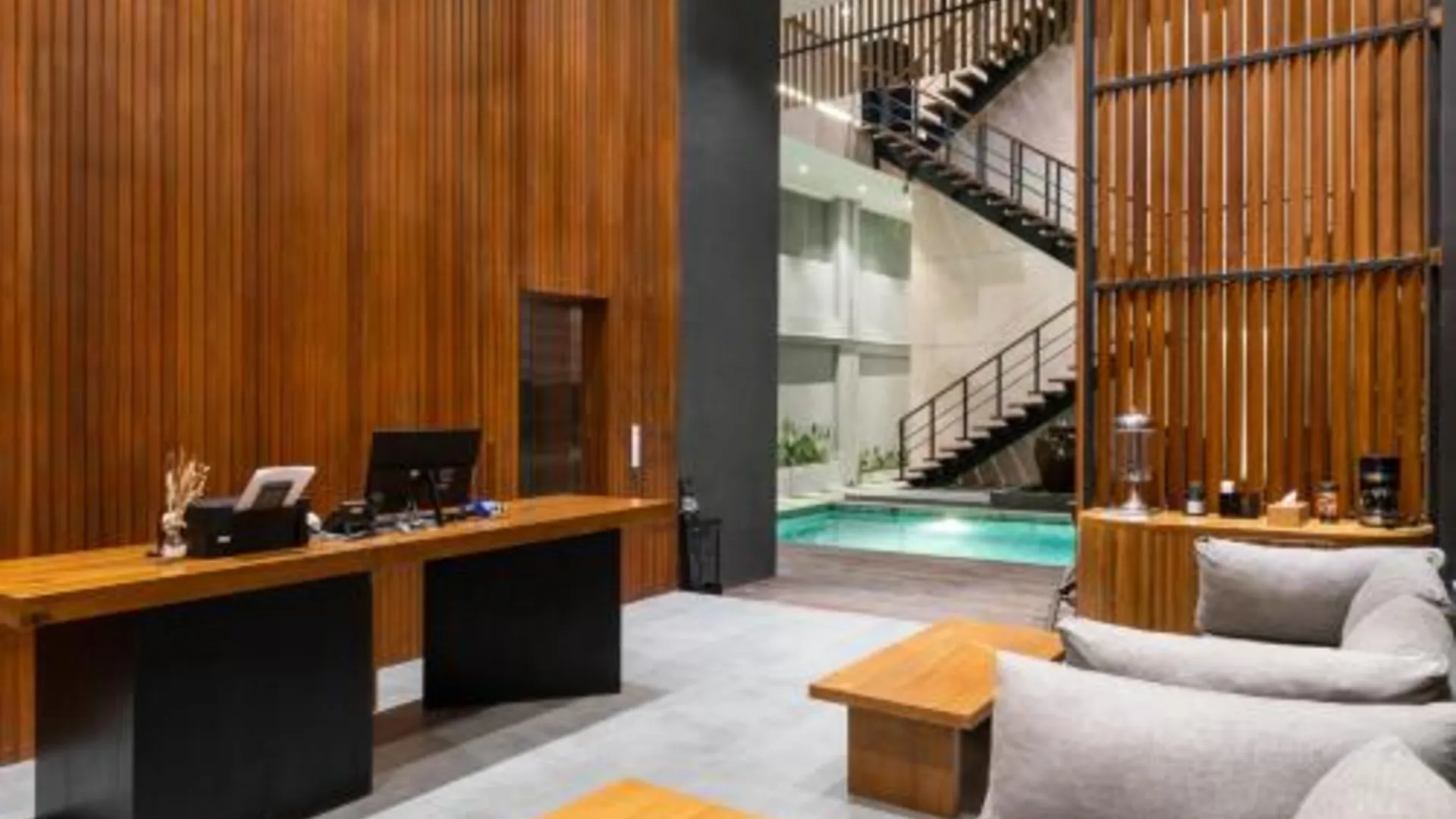 발리 아테라 로프트 5성급 호텔 외관