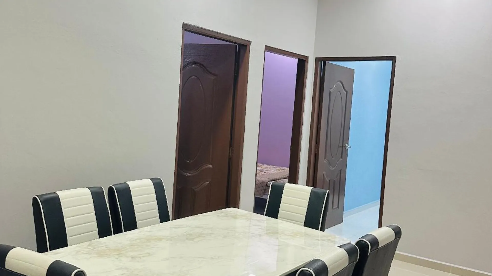 부킷 파용 부킷 파용의 방갈로 (1500m², 침실 2개, 프라이빗 욕실 2개) 2성급 싱글룸 레스토랑