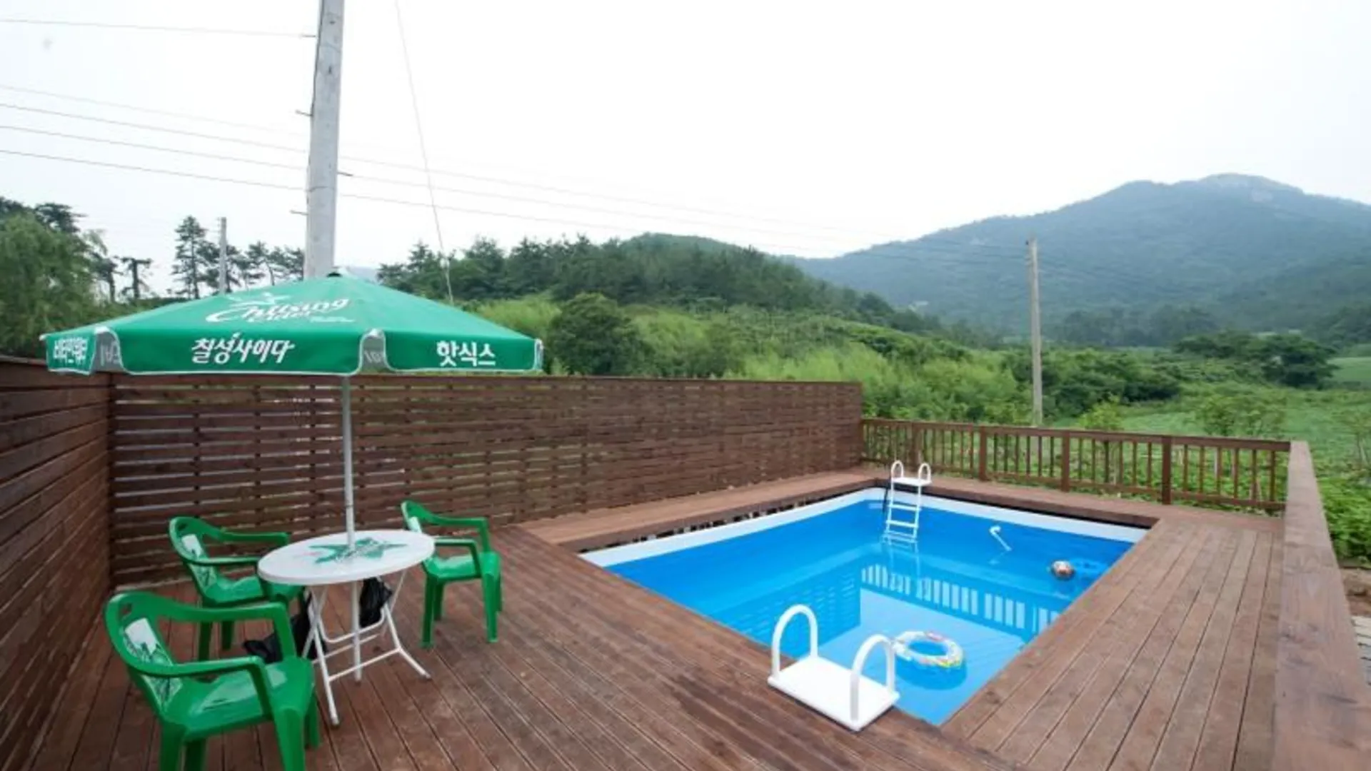 신안군(전남) 신안 나무늘보펜션 2성급 게스트하우스 로비