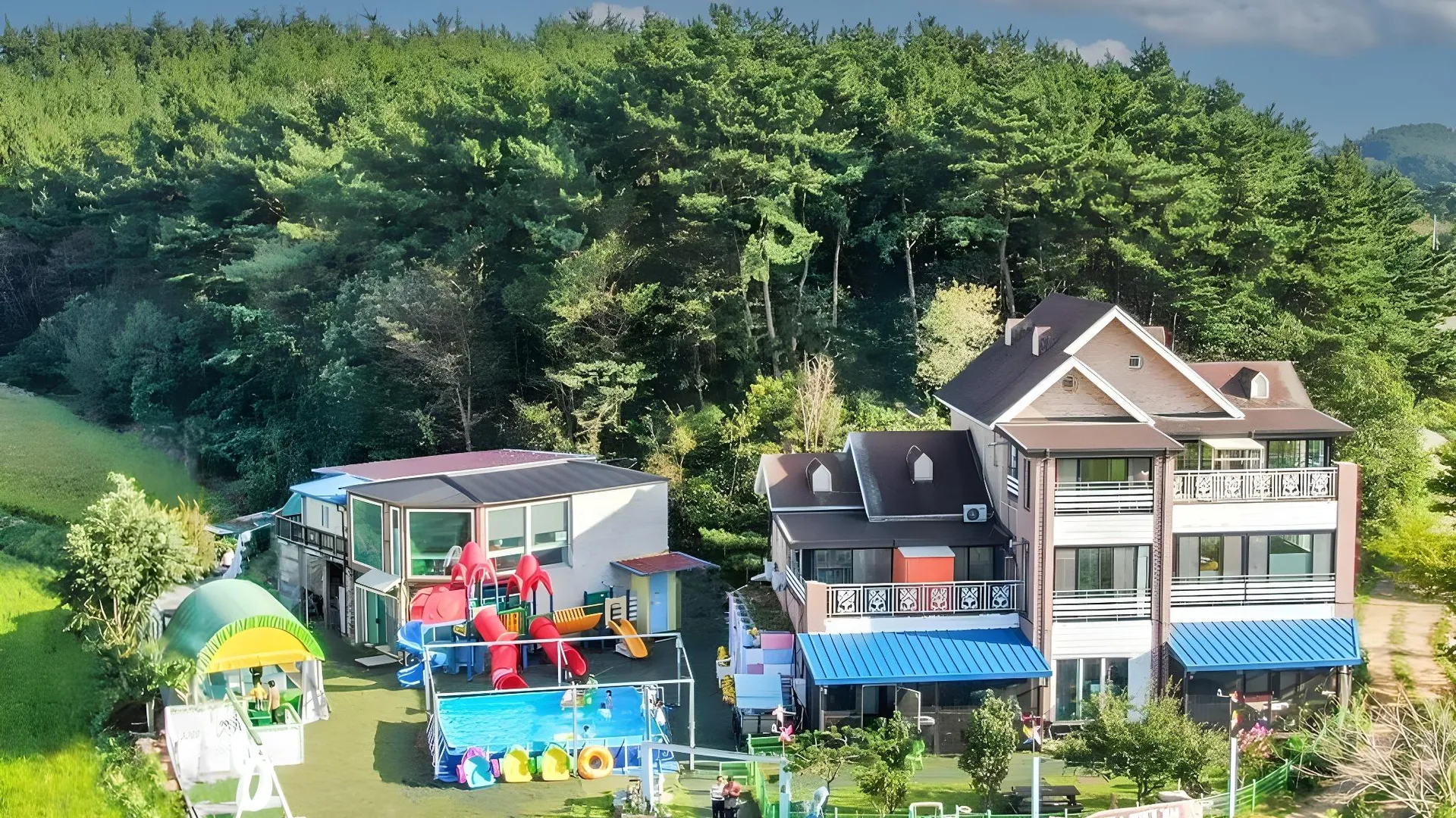 태안 라루나 스파 펜션