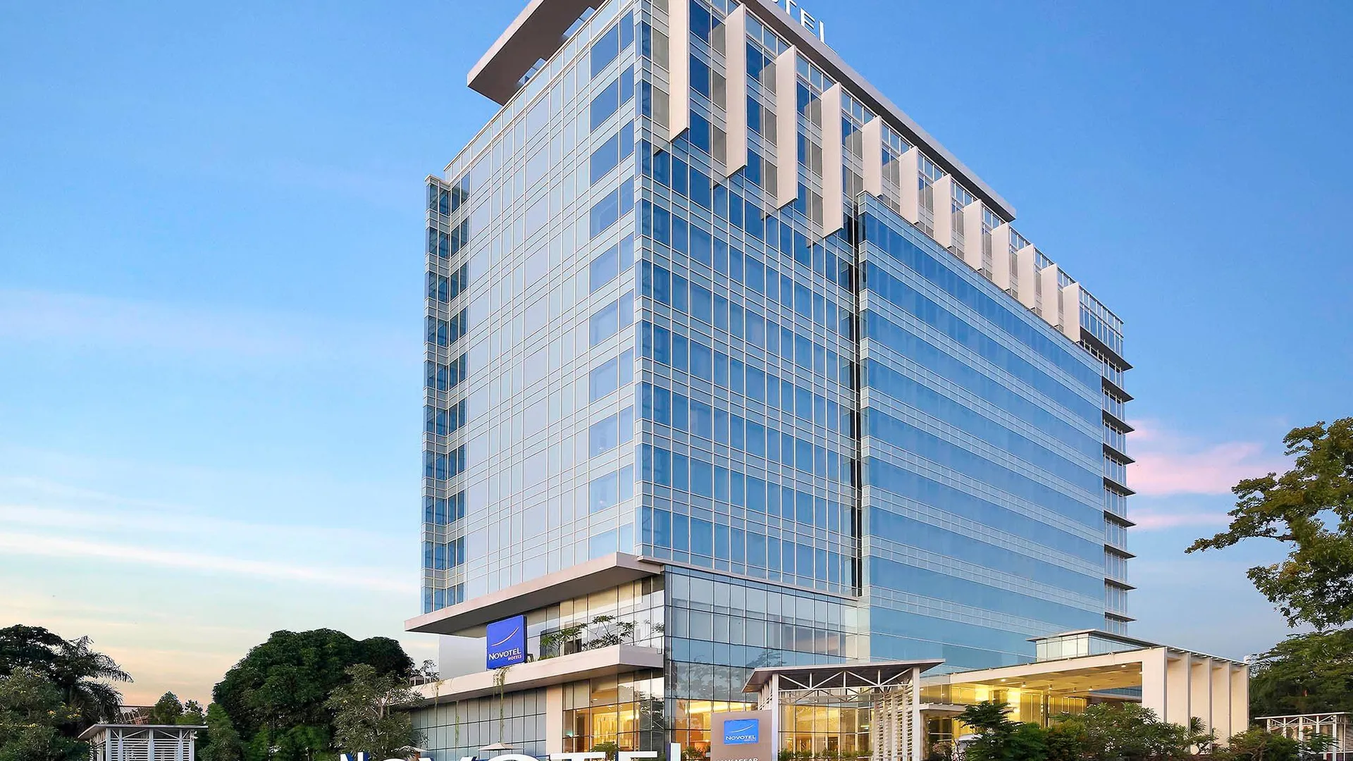 마카사르 노보텔 마카사르 그랜드 샤일라 호텔 3성급 호텔 레스토랑